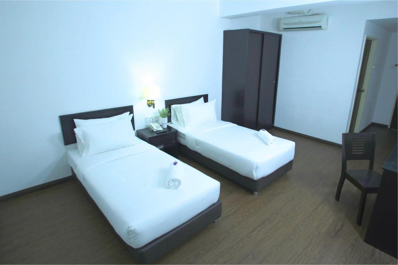 Hotel Pandan Джохор Бахру Екстериор снимка