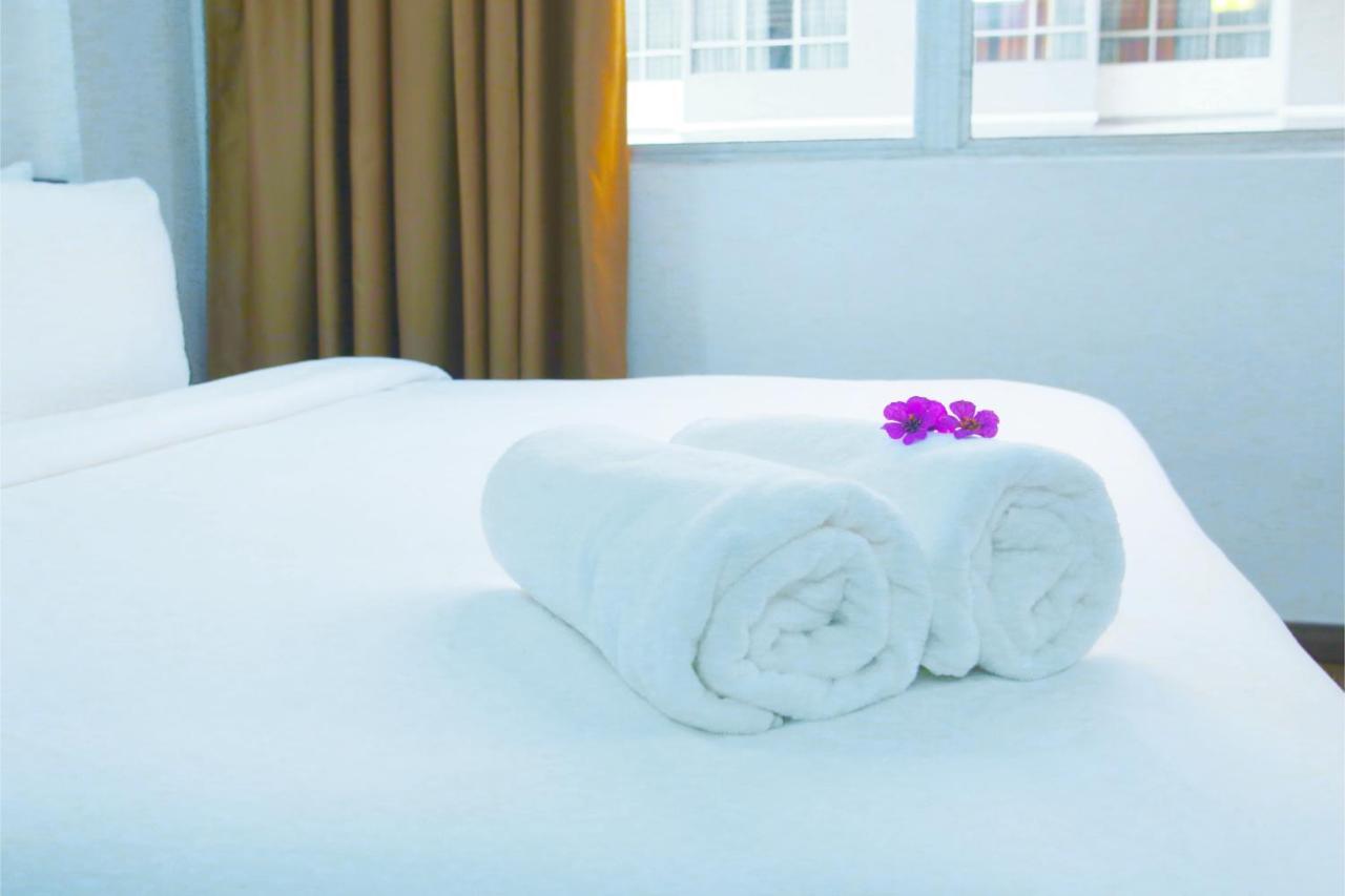 Hotel Pandan Джохор Бахру Екстериор снимка