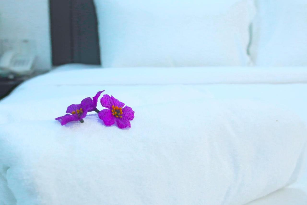 Hotel Pandan Джохор Бахру Екстериор снимка