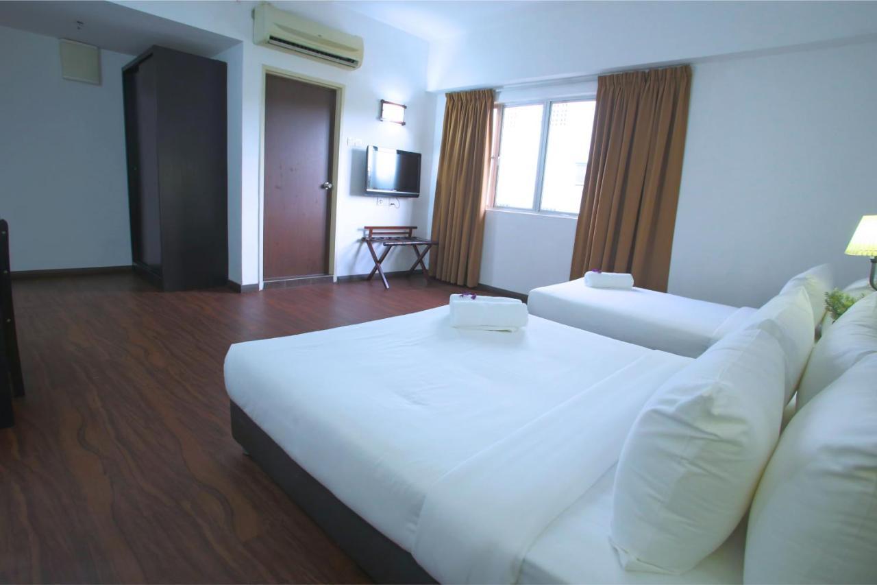 Hotel Pandan Джохор Бахру Екстериор снимка